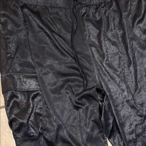 Stylish Black Satin Cargo Pants - Picture 2 of 5